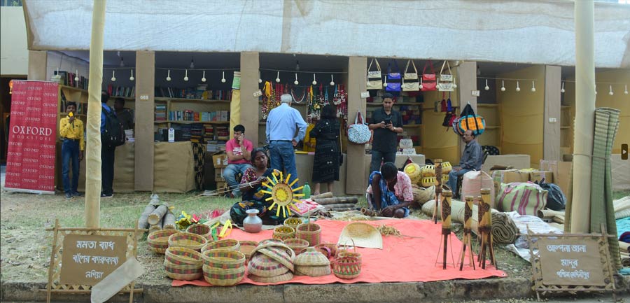 Artisans begin setting up their stalls and displaying their wares as the Nabanna Mela 2023, organised by the Suresh-Amiya Memorial Trust (SAMT), slowly comes to life at Santiniketan’s Gitanjali Cultural Complex