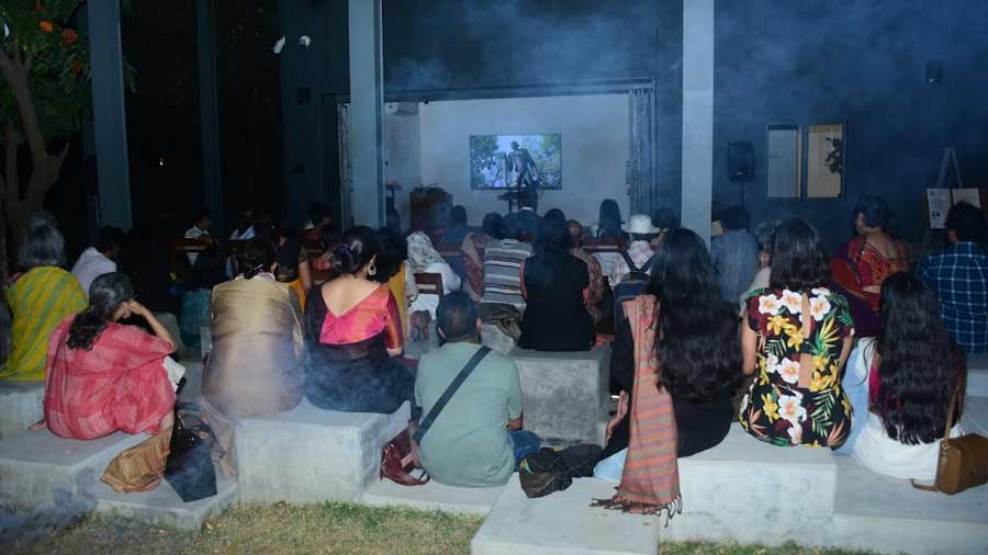 The audience at Arthshila Santiniketan watches a screening of Goutam Ghose’s documentary, The Magic of Making, on the life and work of artist K.G. Subramanyan