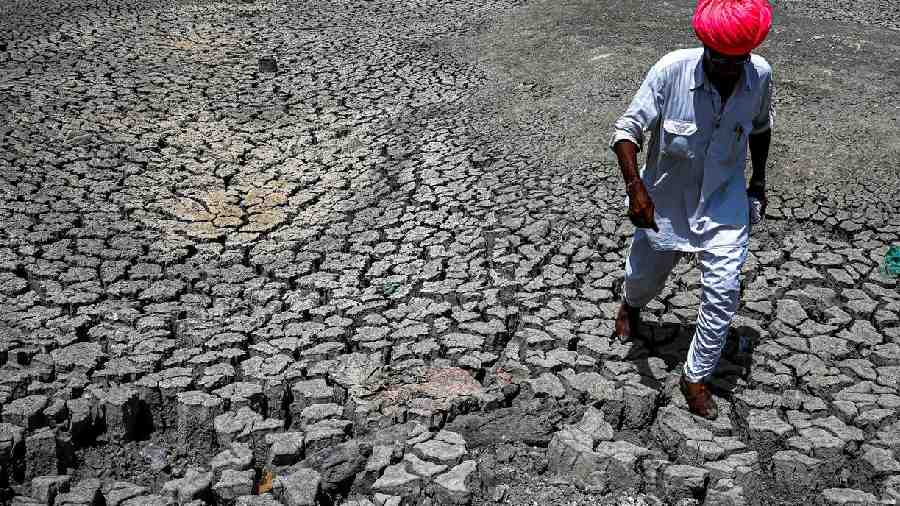 India is bracing itself for widespread heat waves after recording its hottest February since 1901.