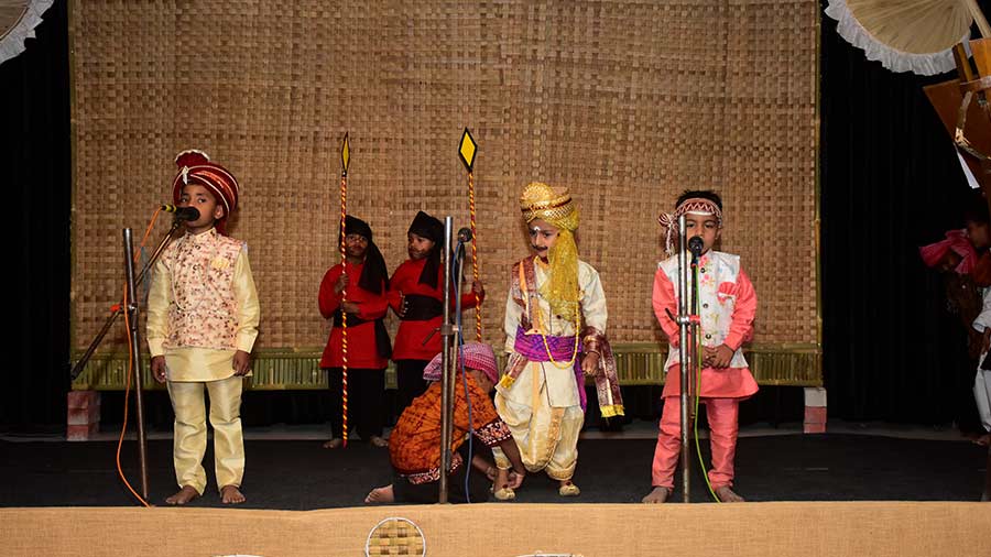The students of Mongrace Montessori House, Santiniketan,  perform Rabindranath Tagore’s ‘Juta Abishkar’