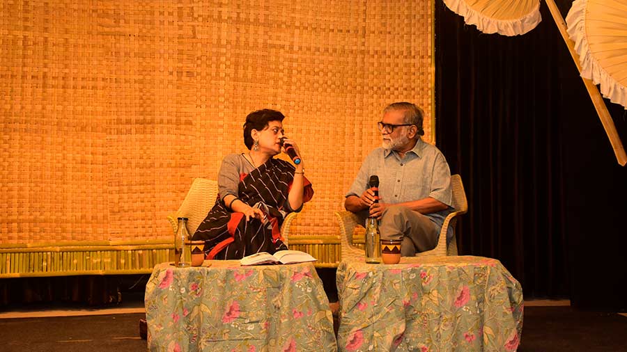 Swati Ganguly and R. Sivakumar discuss Santiniketan’s relationship with craft in the session ‘The Art and the Artisan’