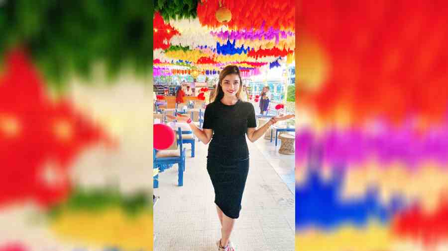 Swati Banerjee Bagchi, the creative head of @Coffee Cafe, says, “I wanted to give the cafe a happy and joyful look, something that will remind you of your last holiday destination like Goa. There’s lots of greenery here, chilled vibe and delicious international spread.”