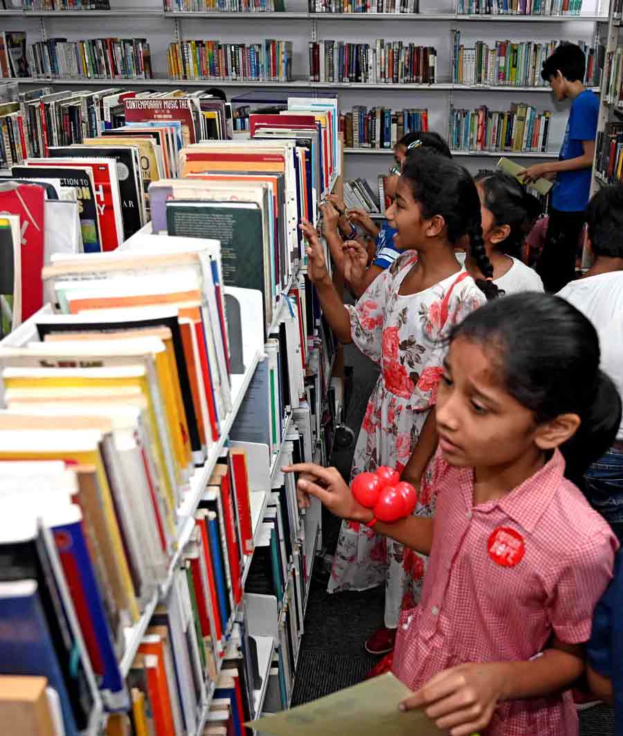 Children browsing through the shelves in the library. The British Council Library houses a physical collection of 23,000 books, newspapers and magazines and has a membership base of over 4,500. The institution also encourages children to read remotely through its digital library