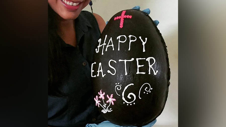 A Jumbo Easter Egg weighing over 1.5kg
