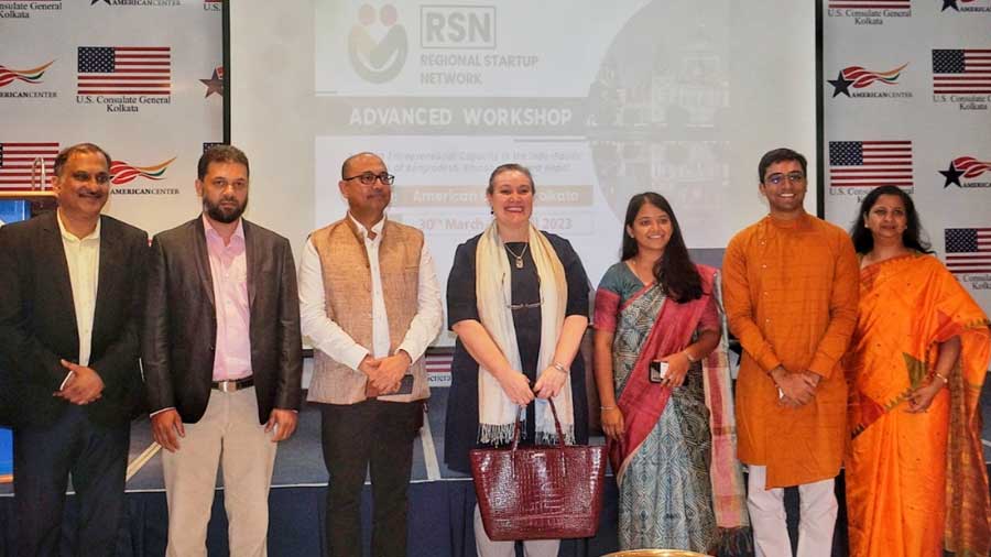 US consul-general with Indian startup participants