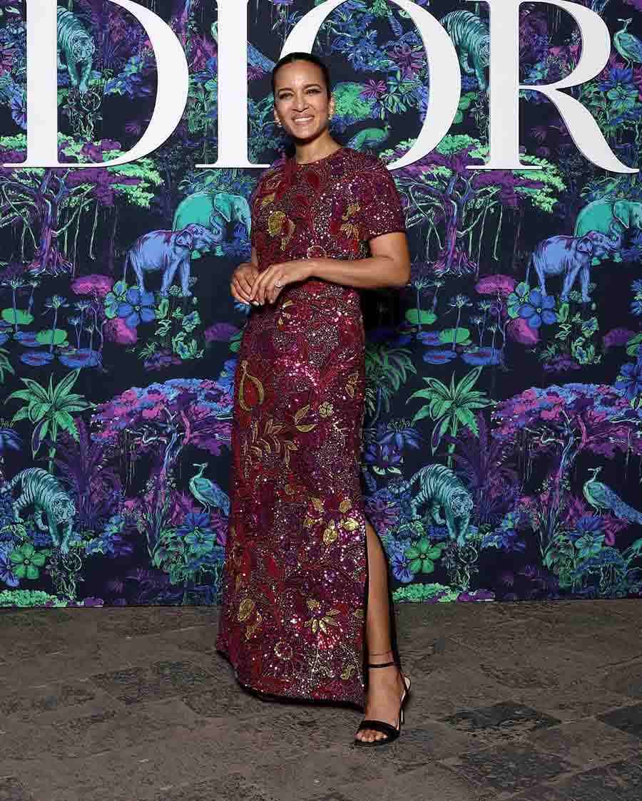 Anoushka Shankar glowed in a red-and-gold shimmery floor-length gown paired with simple black heels and slicked back bun. 