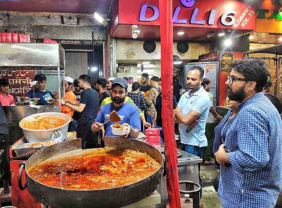 As Ramzan continues, people flocked eateries on Zakaria Street on Friday evening  