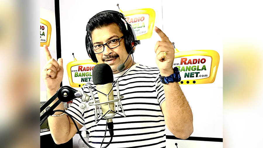Ghosh while recording for his show, ‘Globetrotting with Kaushik’, on Radio Bangla Net