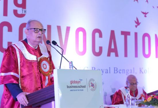 Gracing the occasion as the Guest of Honour, Mr. Subir Chakraborty, MD & CEO, Exide Industries Limited, addressed the young managers in his Convocation Address.