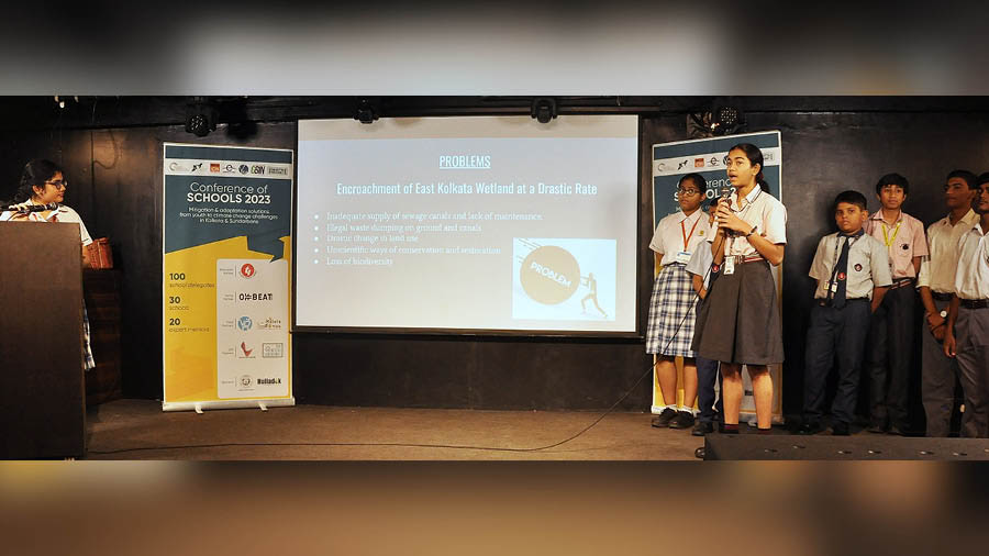 Students give presentations at the Conference of Schools 2023