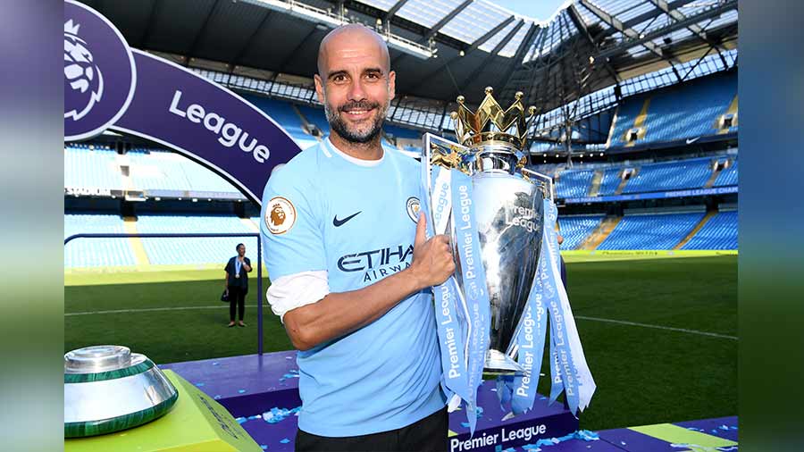 Pep with the 2017-18 Premier League trophy