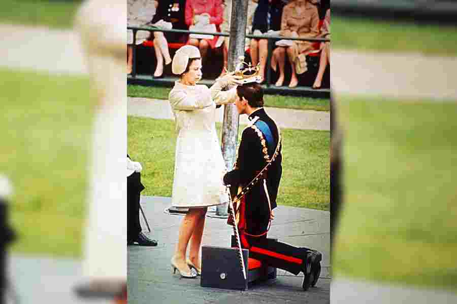 Elizabeth II crowned her son Charles, Prince of Wales in 1969