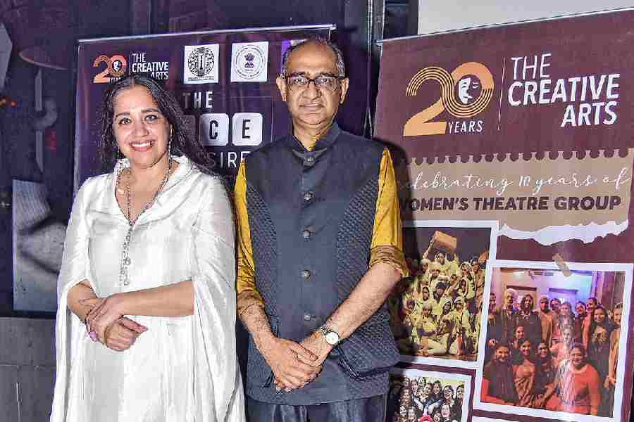 Ramanjit Kaur, founder-director, The Creative Arts Academy, and Imran Zaki, president, Faces. She said, “I would like to take this moment to share that The Dice of Desire could bring forth the unexplored layers because of the collaboration of so many artistes, including my codirector Vansh Bhardwaj, music designer Pt. Tanmoy Bose, dialogue writer Mrityunjay Kumar Singh, light designer Daulat Vaid, Imran Zaki, president, Faces, and the talented and dedicated actors.”