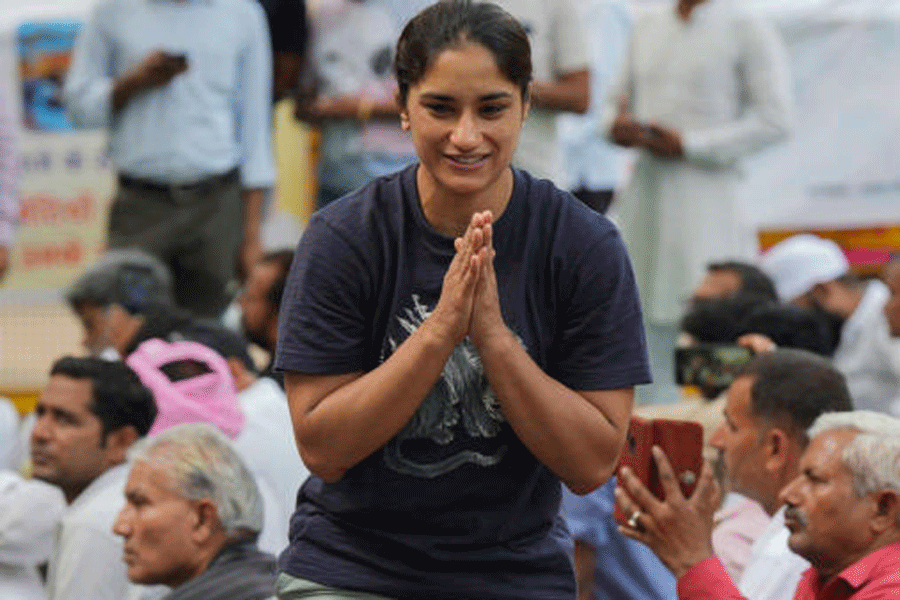 Vinesh Phogat Bajrang Punia and Vinesh Phogat hit the mat for first