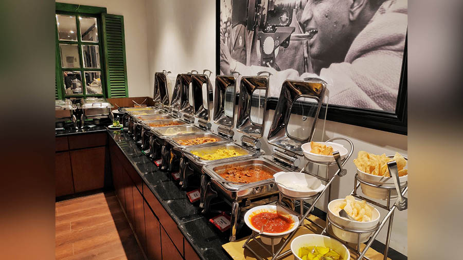 The special lunch and dinner buffet was served in Oh! Calcutta's two Kolkata locations
