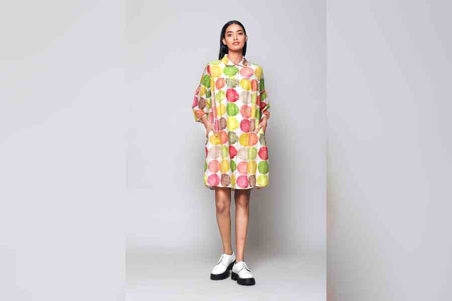 A certain playful charm marks Abraham & Thakore’s collection with nature as an “inspiration”. There are khakis, creams, corals, lemon, citrus and blues, “juxtaposed” with black and white. Tunics and trousers, dresses, jackets, saris, scarves in cotton, silk, Tencel and linen blends, double ikat, silk cotton from Maheshwar and “specially woven Tencel x cotton blends” form a part of the collection. Patchwork, block-printing, crewel work, handembroidery and applique are part of the design board.