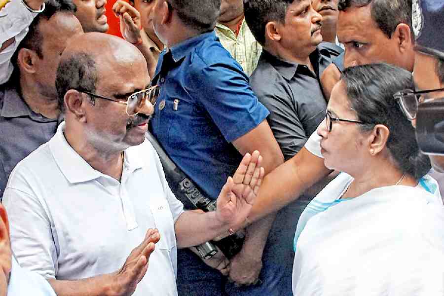 Governor CV Ananda Bose and chief minister Mamata Banerjee at the fire site