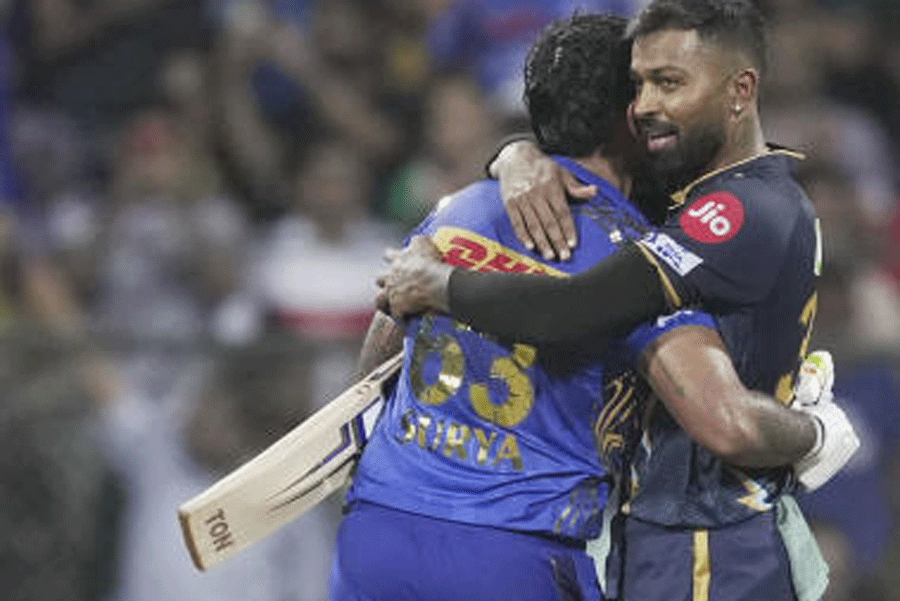 Suryakumar outshines Rashid as Mumbai Indians beat Gujarat Titans