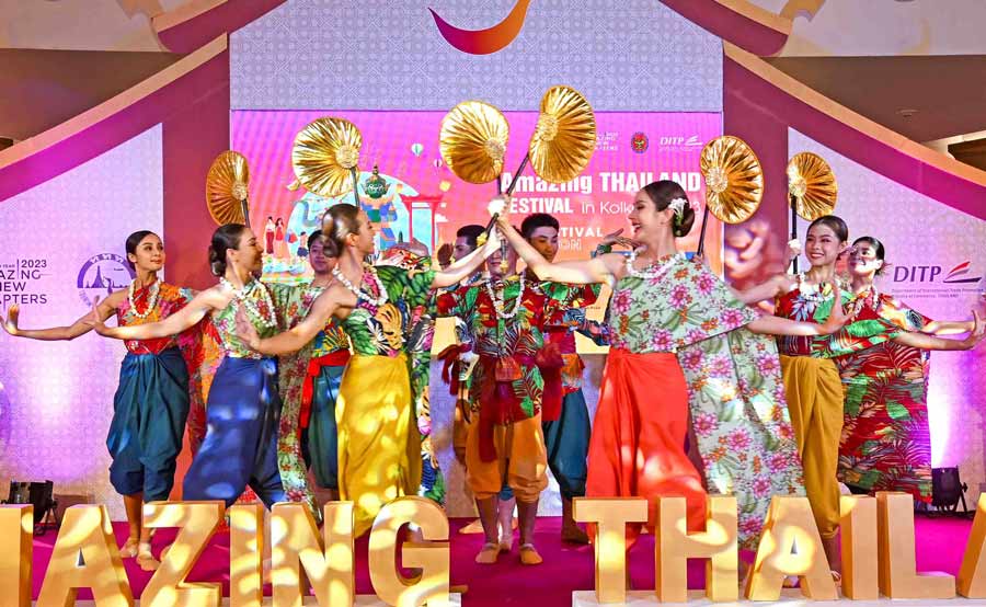 A traditional Thai dance greeted the members of the audience during the inauguration programme. Right from the costume to the headgears and props to facial expressions, one was transported to the beautiful country