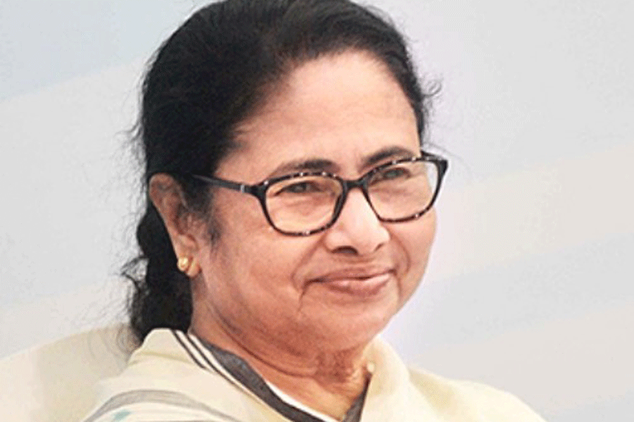 Congress | Mamata Banerjee Hails Karnataka’s People For Decisive ...