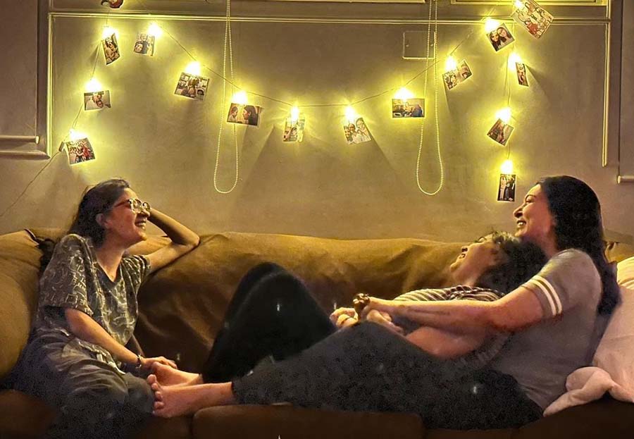 Sushmita Sen had an at-home celebration with her daughters Alisah and Renee, who decorated the house and cooked food for their mother. 