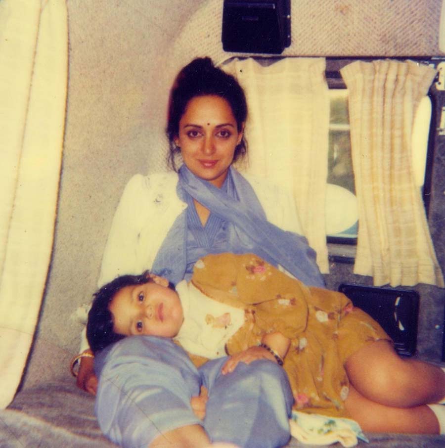 Esha Deol shared a throwback picture of her and her mother Hema Malini and wrote, “The best place on earth is your lap 😍 Even today …. sometimes it’s just where we need to be ♥️🧿”