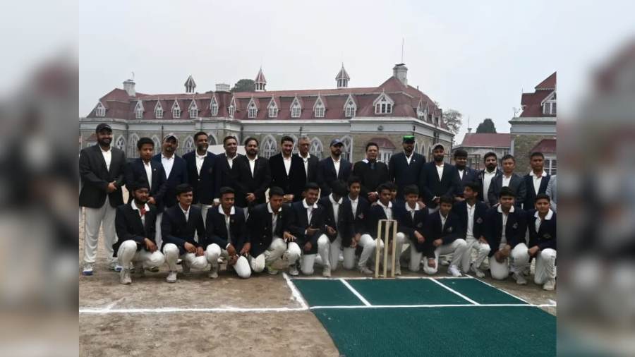  Old and new Paulites took to the field for a cricket match on April 29