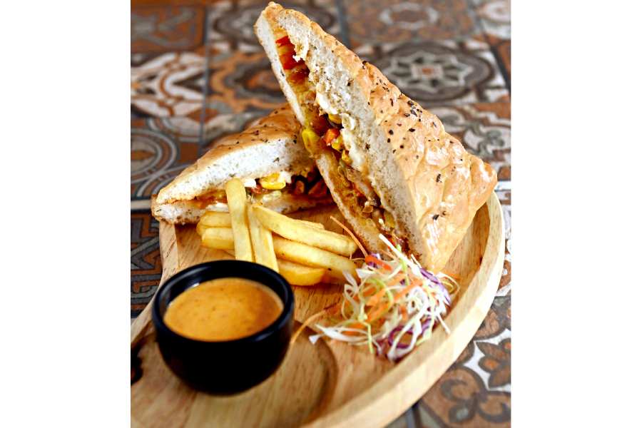 Cheese Corn Sandwich will do the trick when you are having a busy day. Dwell into the world of cheesy flavours and savoury spiced corn, then watch it disappear in seconds! It’s a mouthwatering breakfast or a snack option that is crunchy on the outside and gooey inside. A favourite of all the youngster foodies. Rs 180