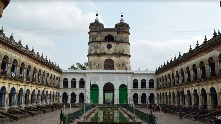 The Hooghly Imambara Hospital derived its name from the fact that it was once part of the structure of the Hooghly Imambara (in picture) 