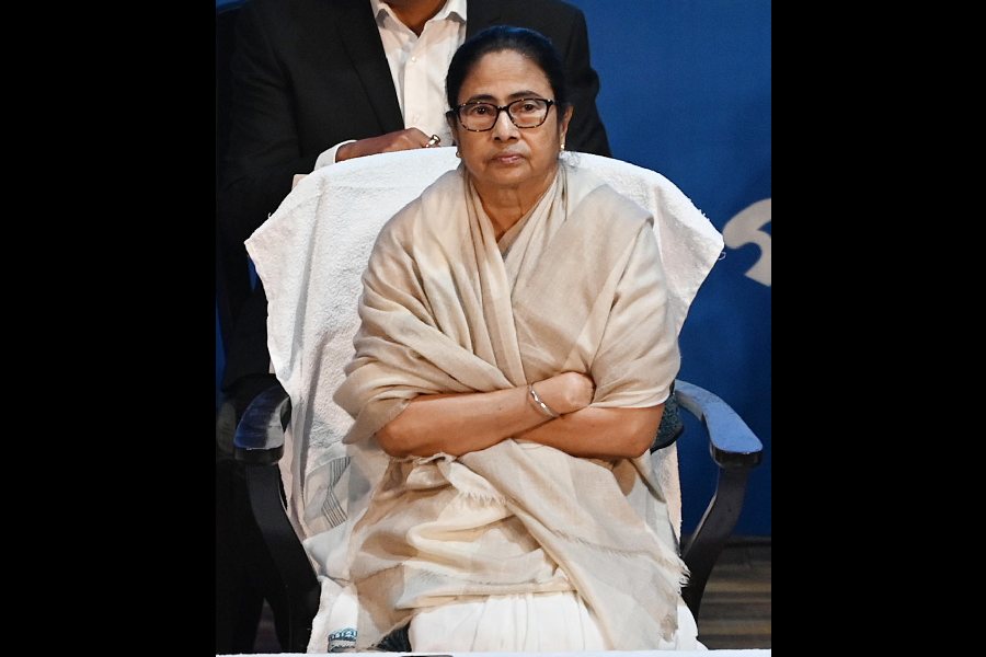 mamata-banerjee-wiki-age-husband-family-biography-more-wikibio