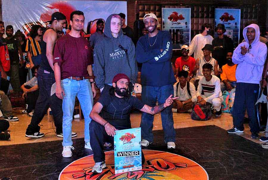Bboy Bunny of Roc Fresh Crew, Mumbai bagged the winner’s prize for Breaking 1v1 and Footwork 7. “I came to Cal after so many years. I wasn’t going to come, but I came to learn from the international judges. Although I missed their workshop, I learnt just from watching them. Once I was there, I thought I’ll give the competition a go. So, I took part… because I felt like it at the moment,’ he said