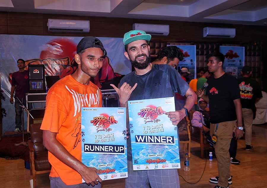 Rawshan, from CKN crew, Kolkata, won under the Rep Your Style 7 to Smoke category. ‘The best part of the competition was this category as there were many young people who took part and represented themselves. It was a more competitive format and it was a battle of the young hip-hop heads,’ he said