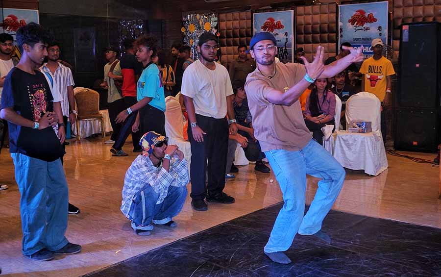 City-based dancer Krishna Bhutoria was also in on the fun