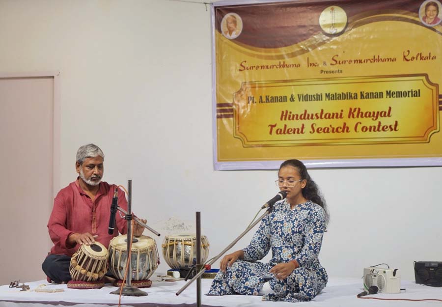 Suromurchhana, a school dedicated to the promotion of Indian classical music, organised the final round of the Hindustani Khayal Talent Search Contest 2023 on May 19 at Indumati Sabhagriha, Jadavpur. The academy was founded in 2007 in Kolkata by Sanjoy Banerjee, who carried on the legacy of his late guru Sangeet Bidushi Malabika Kanan. Banerjee based his school in both Kolkata and New York, upholding the sanctity of classical music across several cities in India as well as the US