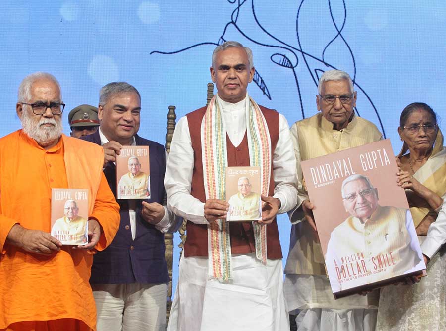 At a glittering function attended by several dignitaries, the Biography of Din Dayal Gupta, chairman emeritus, Dollar Industries Limited, was launched. The book, published by Rupa Publications, was launched by Acharya Devrat, Governor of Gujarat in the presence of Suresh Chandra, president, Sarvadeshik Arya Pratinidhi Sabha & Swami Pranvanand, dean of Gurkul, Delhi Gautam Nagar. Pradeep Gooptu, veteran journalist and author, who has written the book, moderated the talk show, which highlighted the journey of one of the doyens of the hosiery industry of the country  