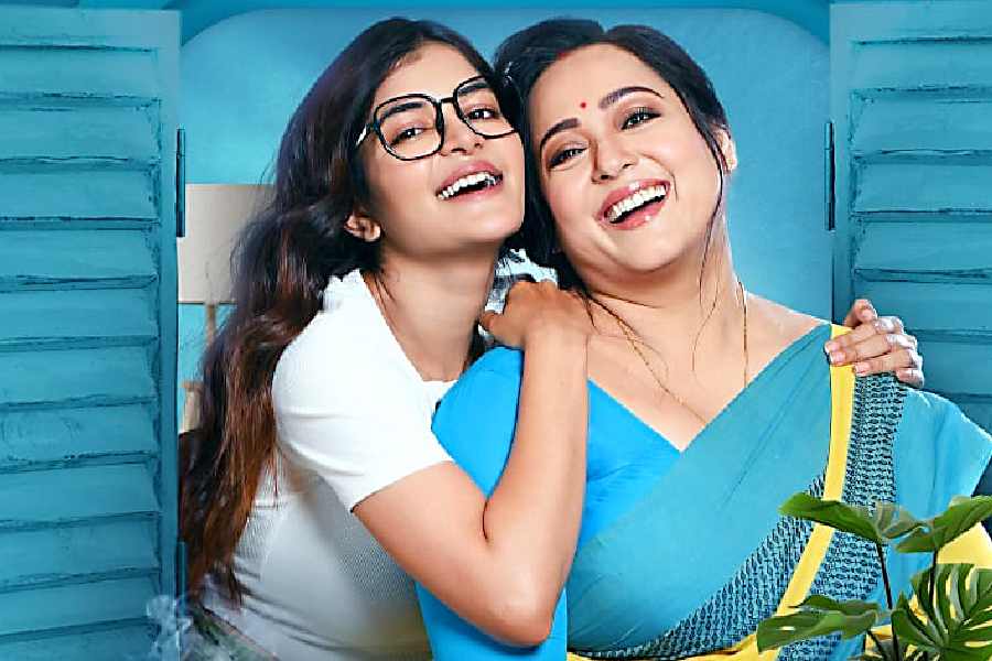 Top 10 movies on OTT that prove Tabu's superlative acting skills