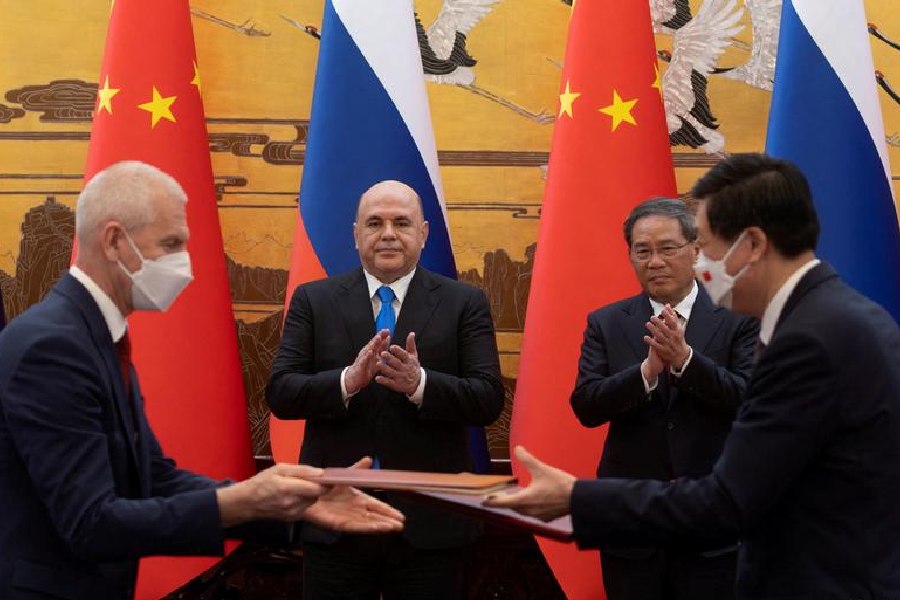 Bilateral Relationship Russia China Sign Slew Of Economic Deals Amid Criticism From West 7265