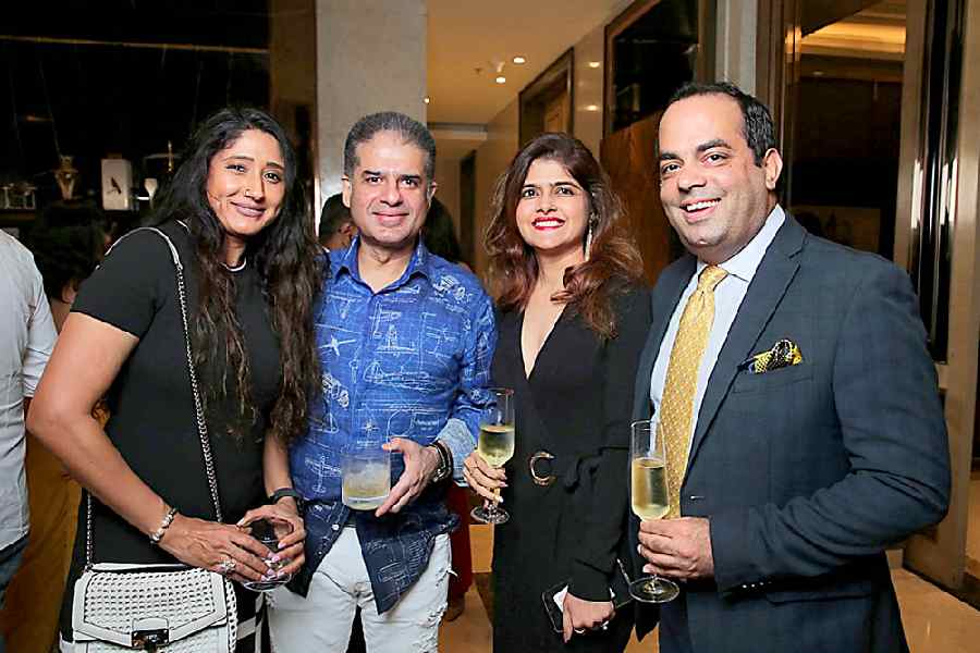(L-R) The exclusive event was attended by guests such as Saloni and Vikram Kapoor, in picture with Ritu Gupta and Abhishek Sachdev (from Marriott International).