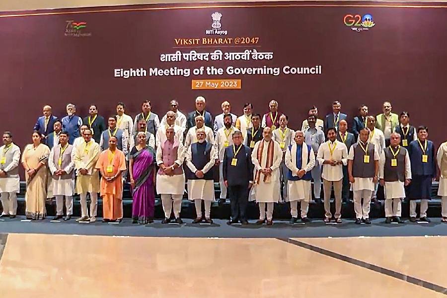 Narendra Modi | NITI Aayog governing council meeting begins amid  conspicuous absence of eight states - Telegraph India