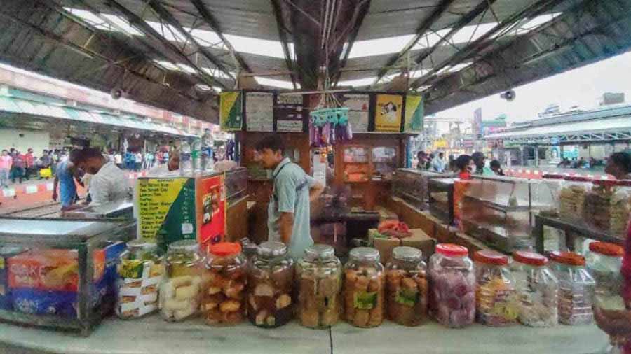 Earlier, the train’s pantry and station vendors were the only options for passengers