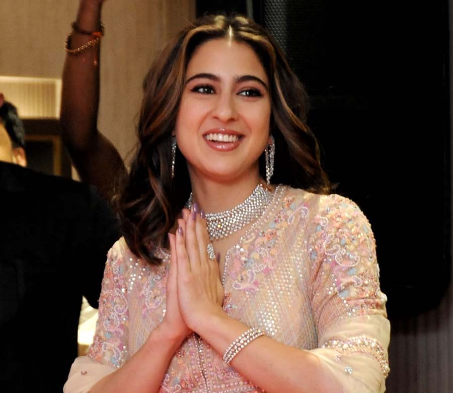 Sara Ali Khan visited Kolkata to promote her upcoming film 'Zara Hatke Zara Bachke'. Sara's upcoming film Zara Hatke Zara Bachke is a rom-com drama where she is set to share screen space with Vicky Kaushal for the first time. The film revolves around the story of a small-town couple who go through a lot of ups and downs in their relationship. The film is set to hit the theatres on June 2  