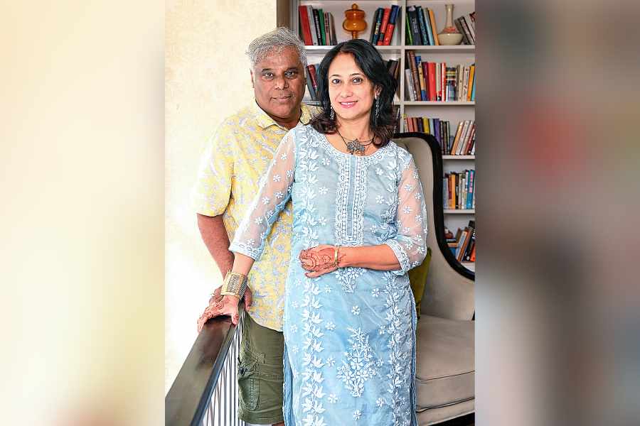 Ashish Vidyarthi and Rupali Barua in an exclusive shoot for t2 at The Tea Place By Manjushree, on Purna Das Road, on Sunday. We wish the lovely couple a lifetime of happiness. Pictures: B Halder