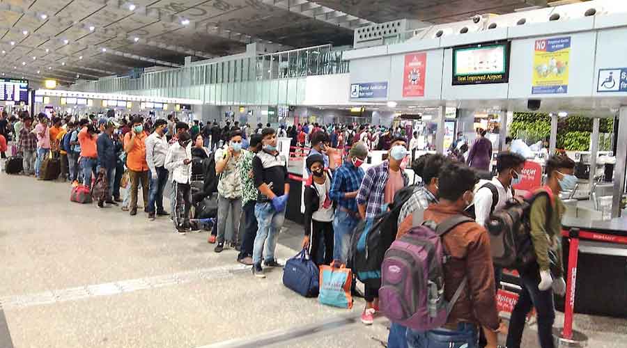 A crowded Kolkata airport. According to DGCA reports, India’s domestic air passenger traffic grew to 1.20 crores in February 2023