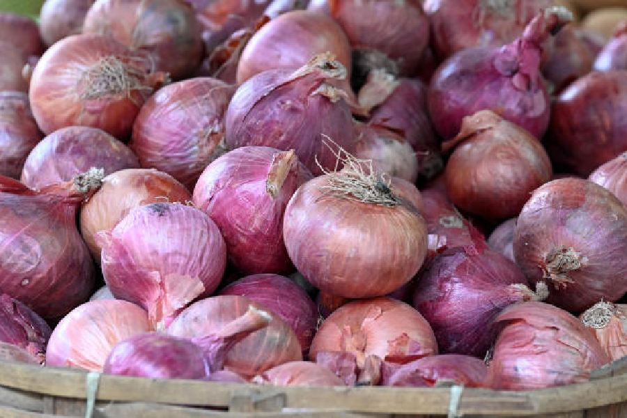 Onions being sold at Rs 80 a kg at Jadubabu’s market in Bhowanipore on Tuesday