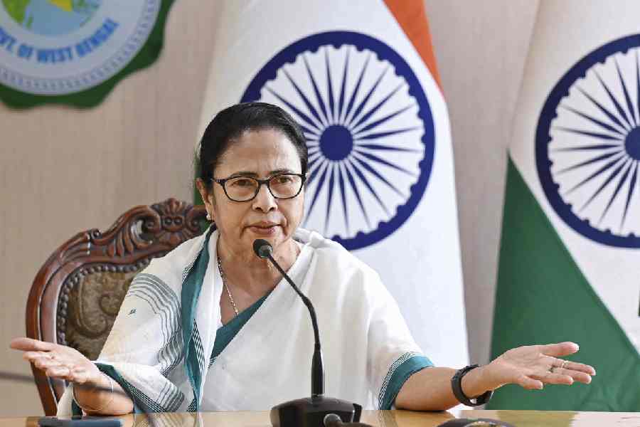 Trinamul Congress Tmc Mamata Banerjee Removes Her Public Prosecutor In Calcutta High Court