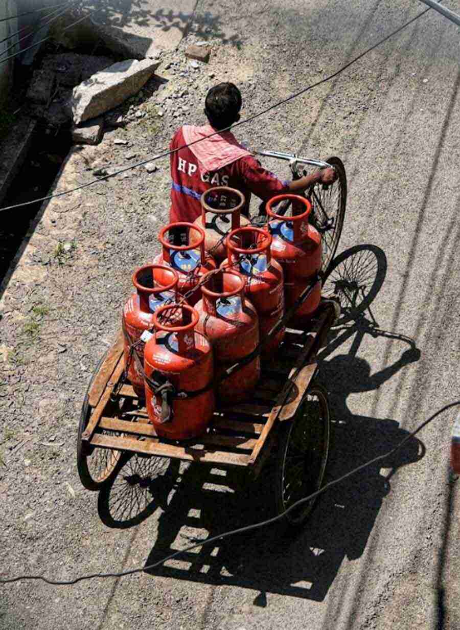 The price of commercial LPG cylinder has been hiked by Rs 101.50 across the country with immediate effect on Wednesday 