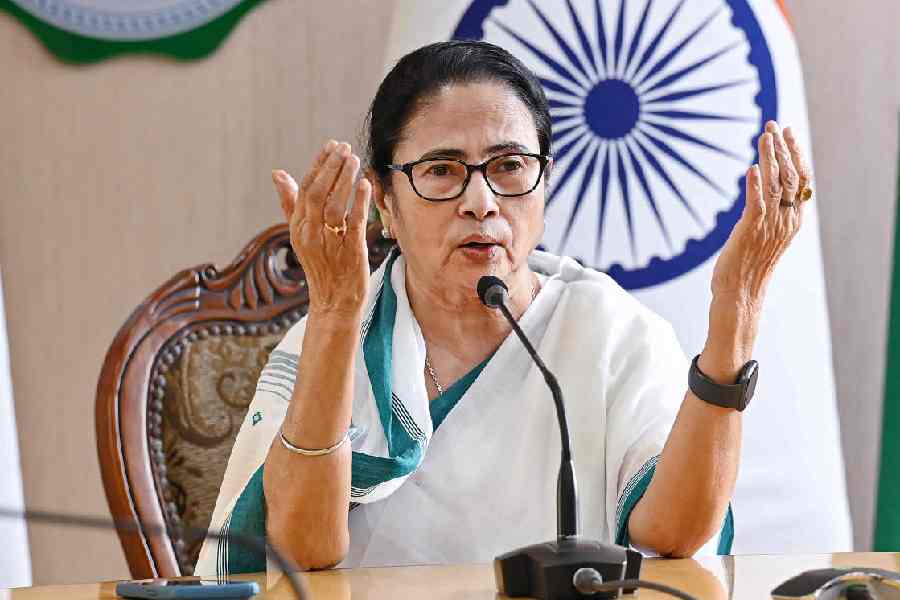 Bengal cabinet approves Mamata Banerjee’s plan to provide employment to relatives of panchayat poll violence victims
