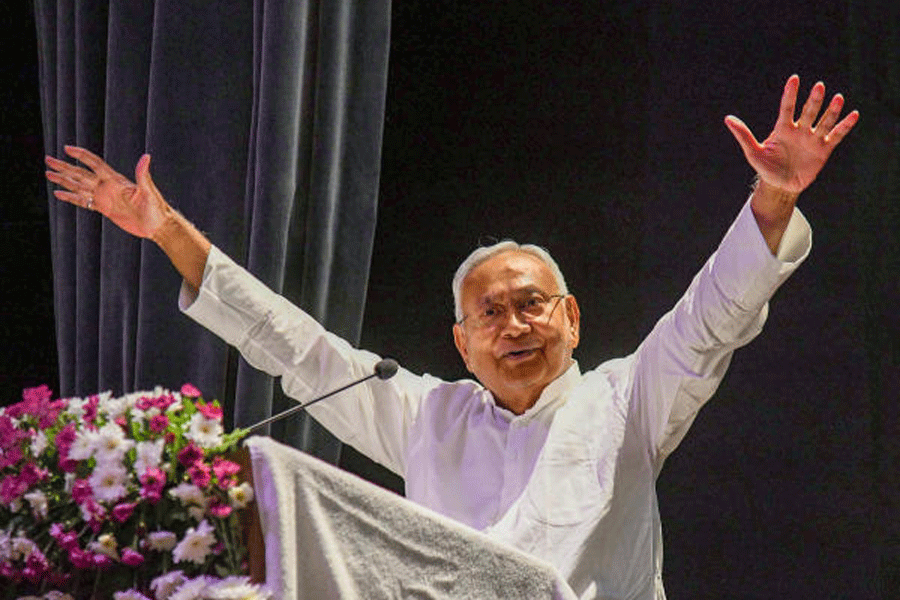 Nitish Kumar Refrains from Commenting on ED Summons to Kejriwal