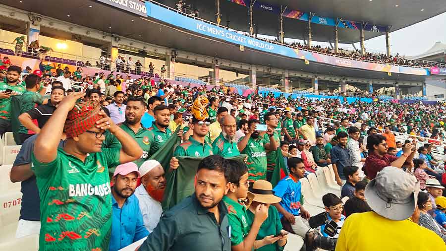 While Pakistan dominated Bangladesh on the field, it was an entirely different story in the stands at the Eden Gardens on October 31
