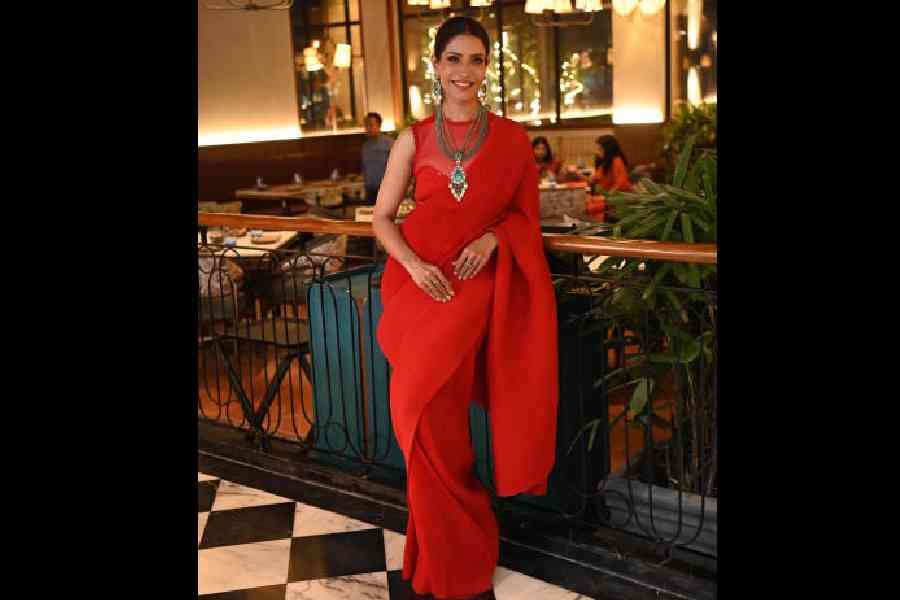 Co-host Richa Sharma looked beautiful as she donned a gorgeous red sari by Kiran Uttam Ghosh, paired with jewellery from Lashkara by Ritu Dhingra. She said, “I was honoured to have been a part of the remarkable launch of Rendezvous, Altair where innovation and tradition seamlessly melded to redefine the culinary landscape. It was an exquisite experience to have witnessed the hotel’s unwavering commitment to refining every detail, and I must say the gastronomic creations and mouthwatering desserts were nothing short of extraordinary. Here’s to an enchanting rendezvous with flavours of modern India.” 
